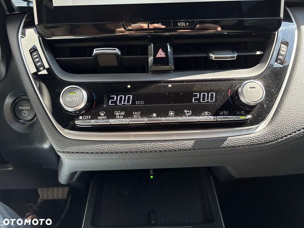 Toyota Corolla Cross - 19