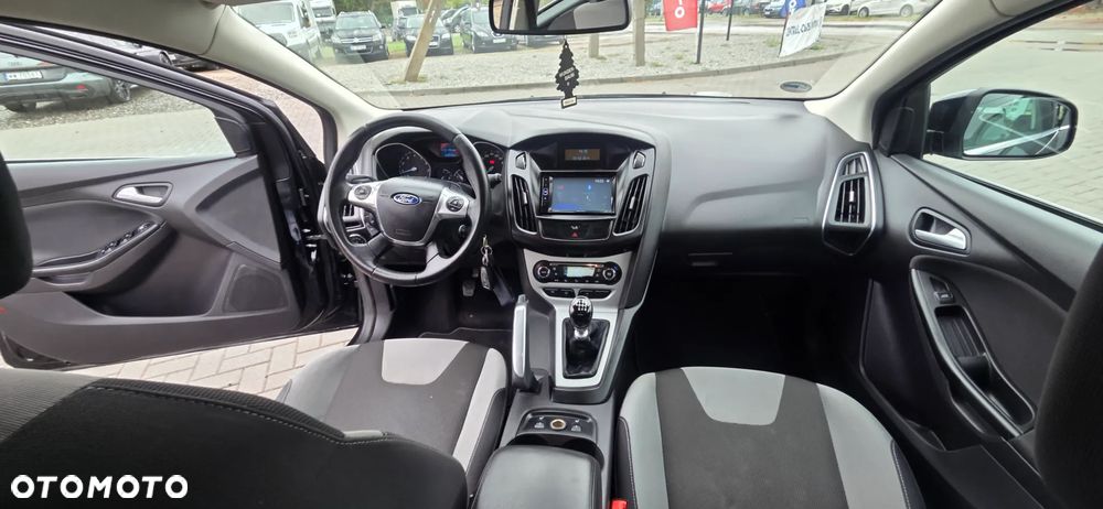 Ford Focus 1.6 EcoBoost Start-Stopp-System Titanium - 37