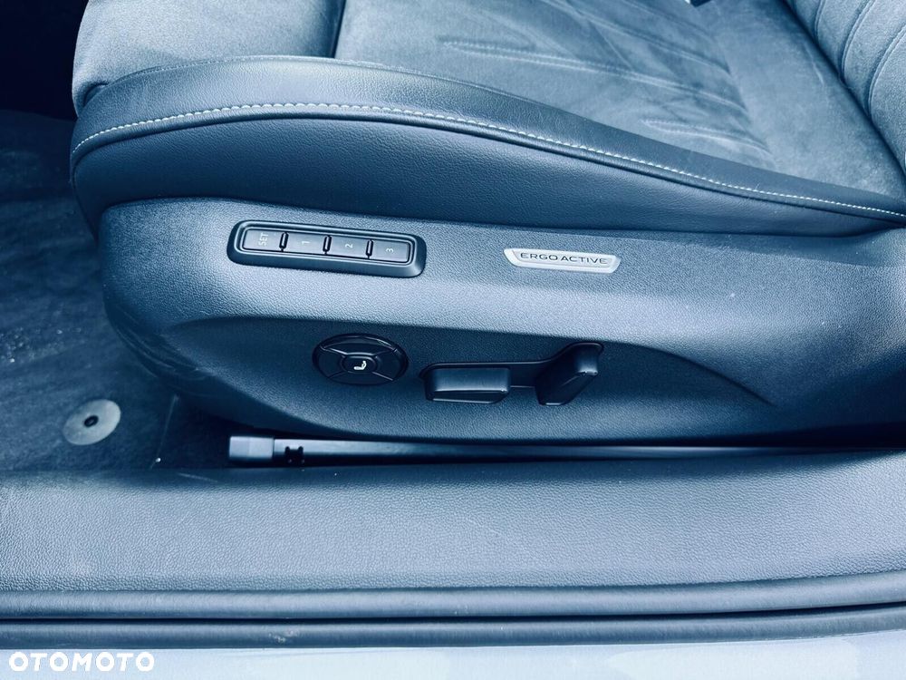 Volkswagen Passat - 14