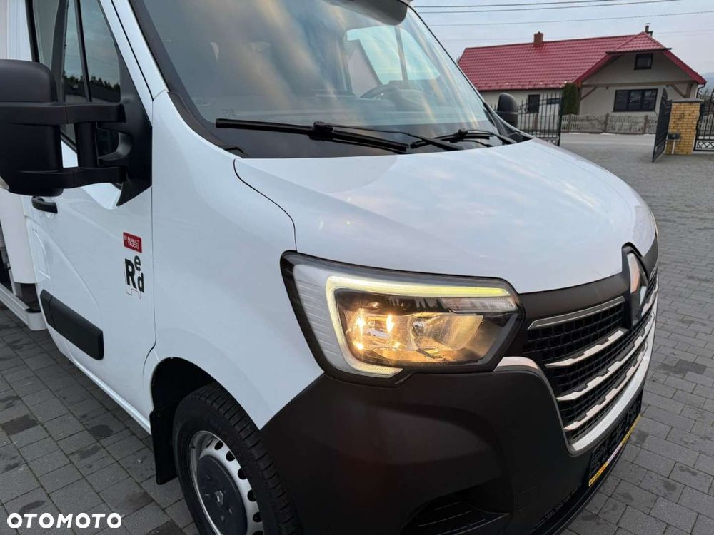 Renault Master 10 europalet z Windą - 4