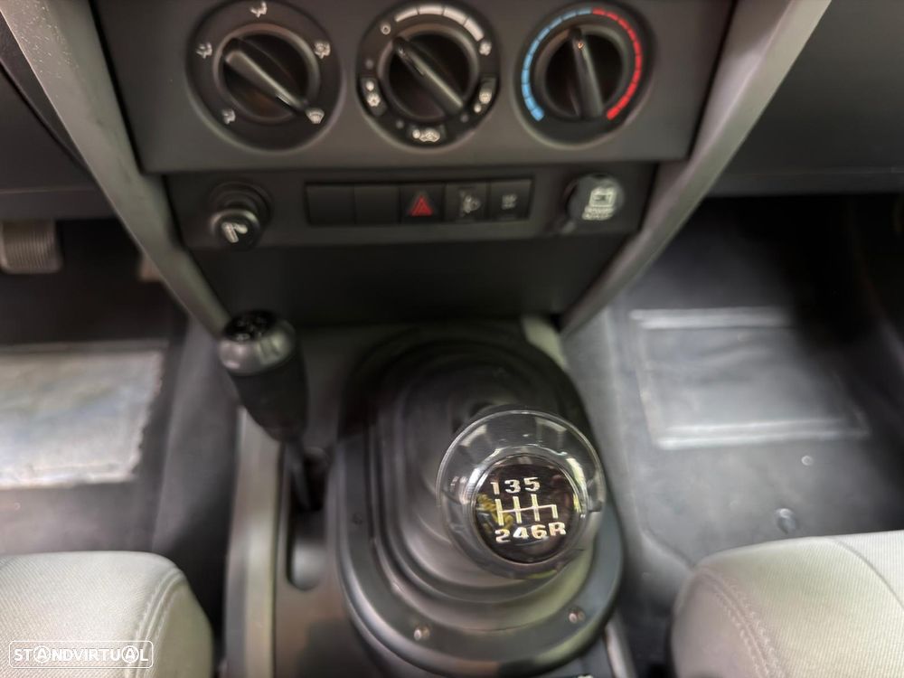Jeep Wrangler Unlimited 2.8 CRD MTX Sahara - 28