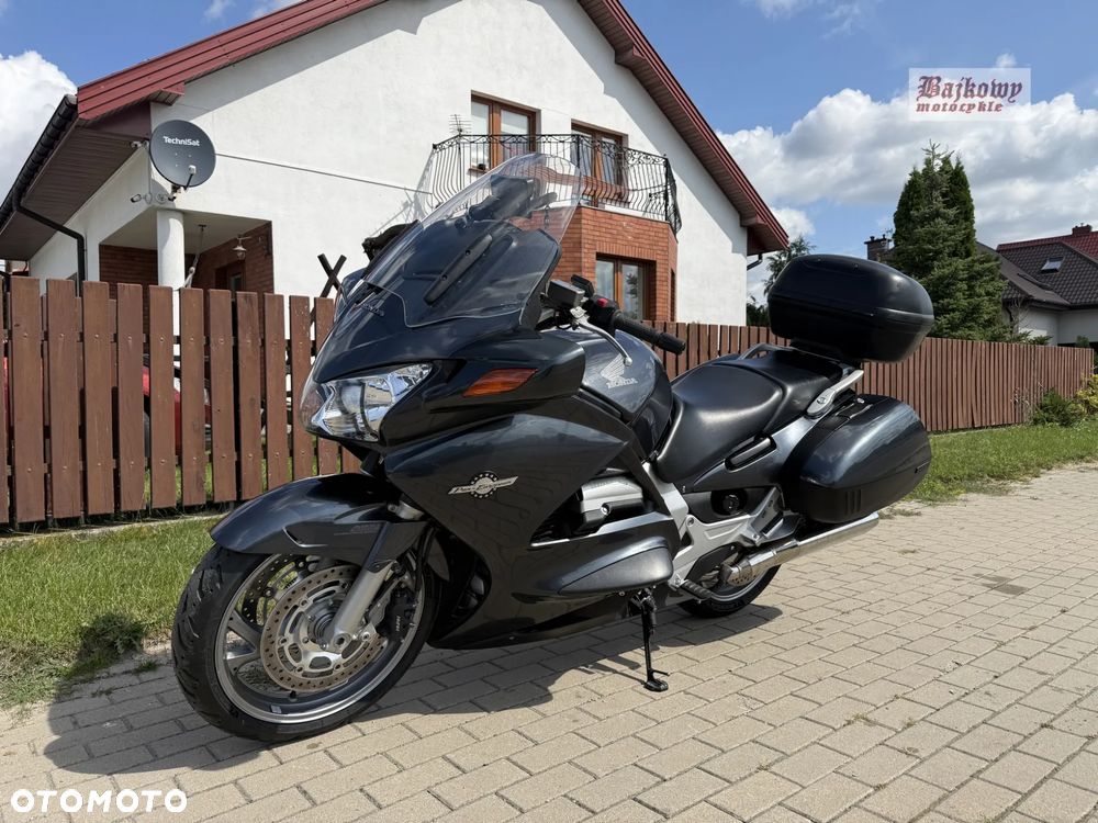 Honda ST - 2