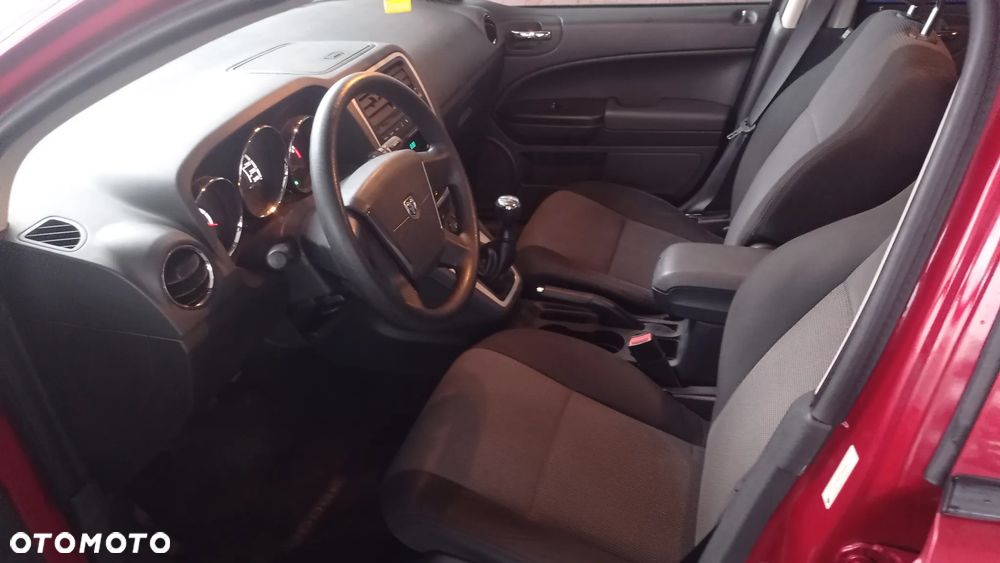 Dodge Caliber 2.0 SXT - 32