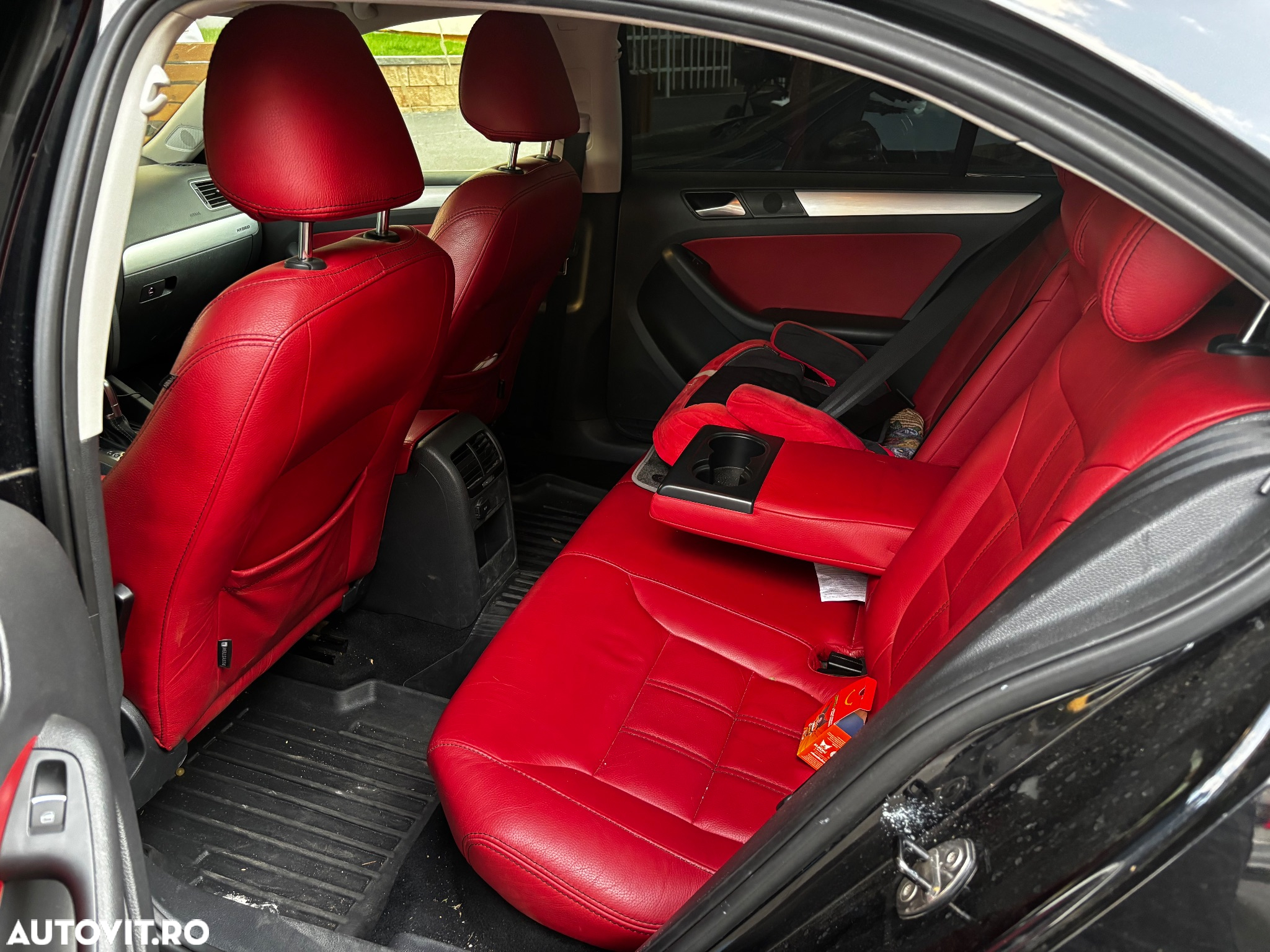 Volkswagen Jetta - 3