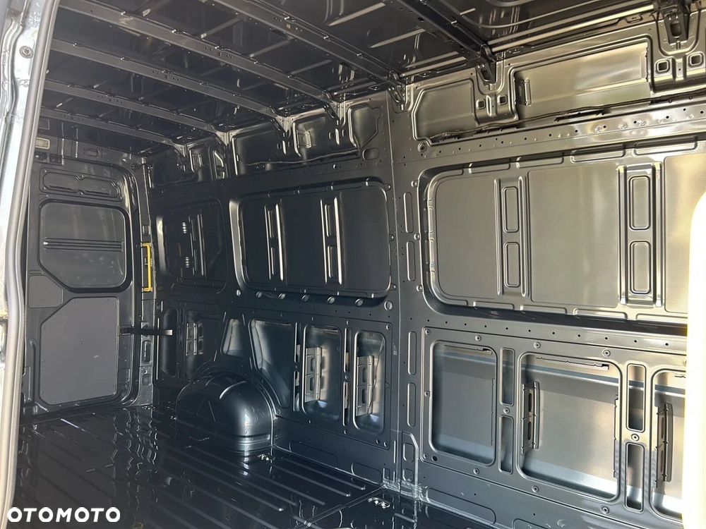 Volkswagen Crafter 35 AUTOMAT/Fugron L4H3, 2.0 BiTDI 177 KM, Wysoki dach, r. o. 4490mm - 13