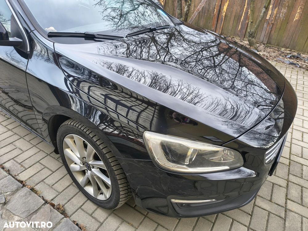 Volvo V60 D4 Geartronic Momentum - 9
