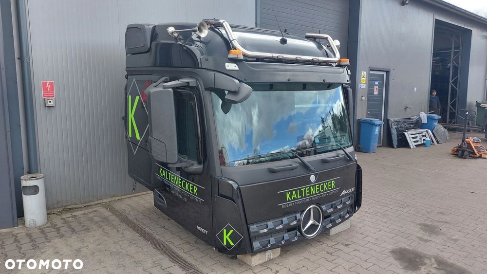 MERCEDES AROCS ACTROS MP4 KABINA STREAM SPACE WĄSKA 2,30 - 1