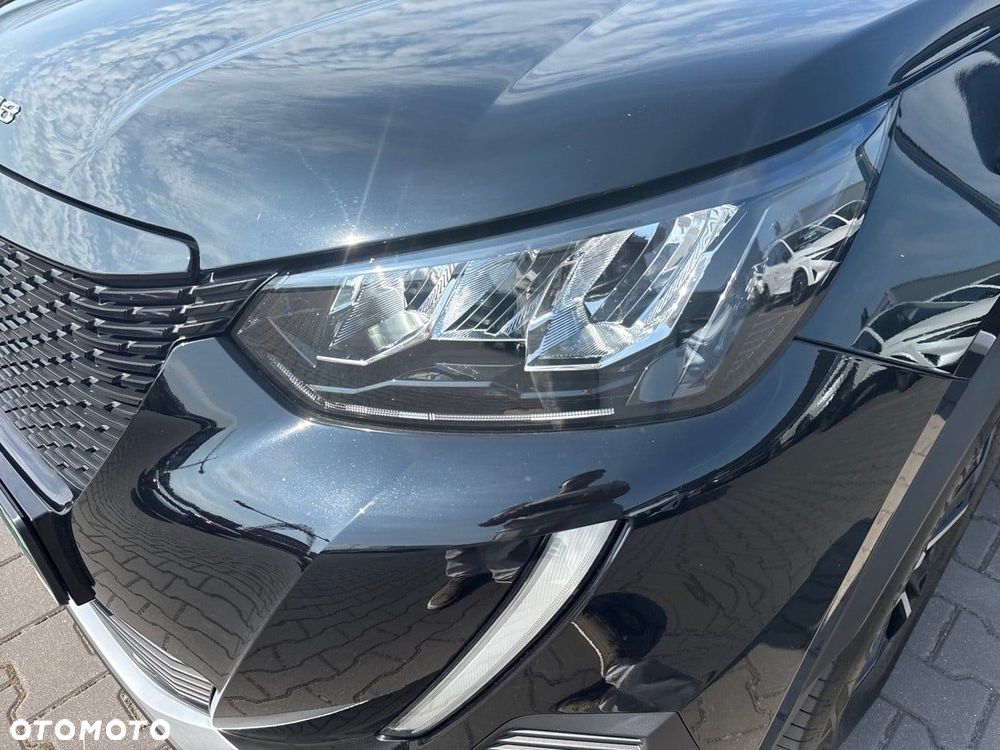 Peugeot 2008 50kWh Allure - 13