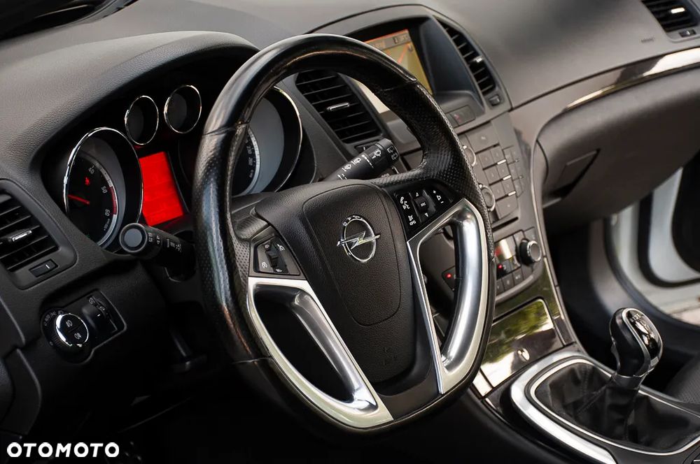 Opel Insignia 2.0 CDTI - 24