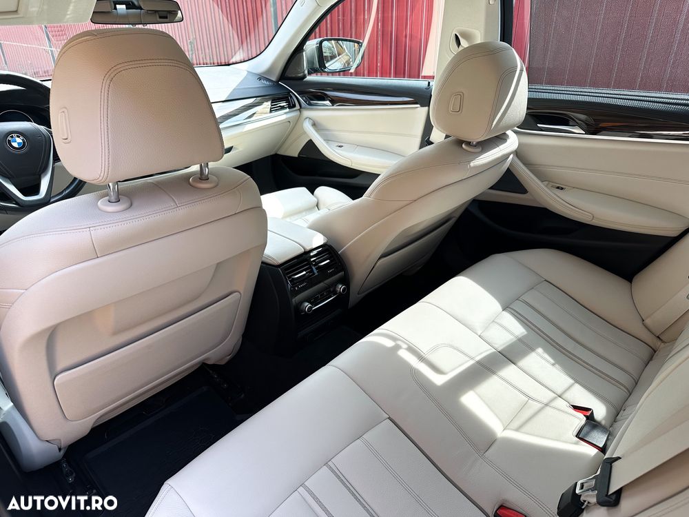 BMW Seria 5 520d AT - 8