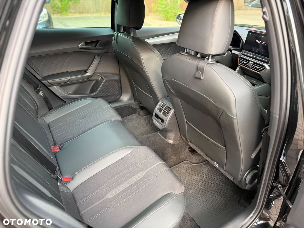 Cupra Formentor 1.5 e-Hybrid DSG - 11