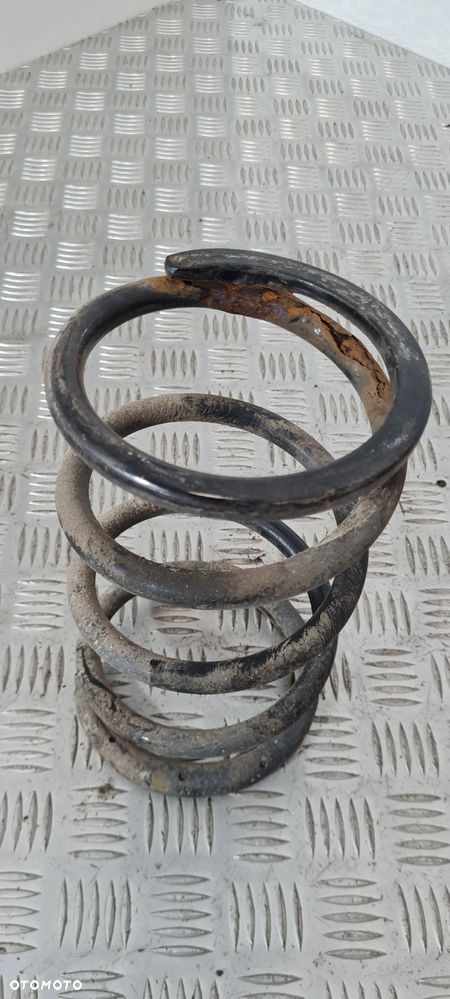 Toyota Rav4 II Sprężyny Tył - 3