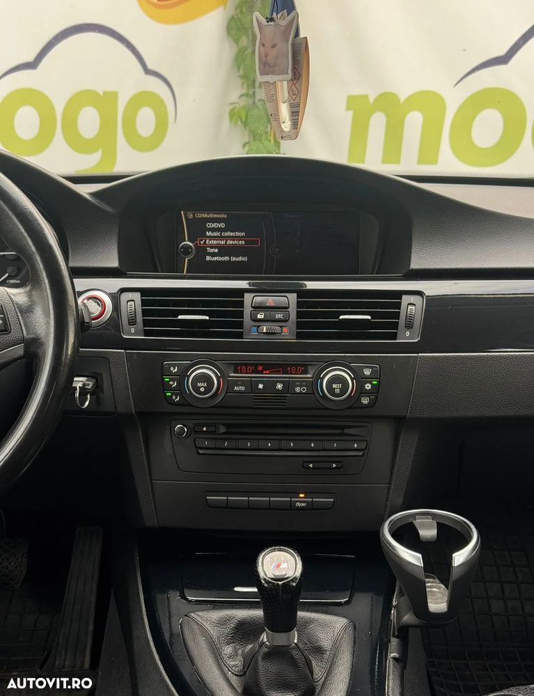 BMW Seria 3 318d - 37
