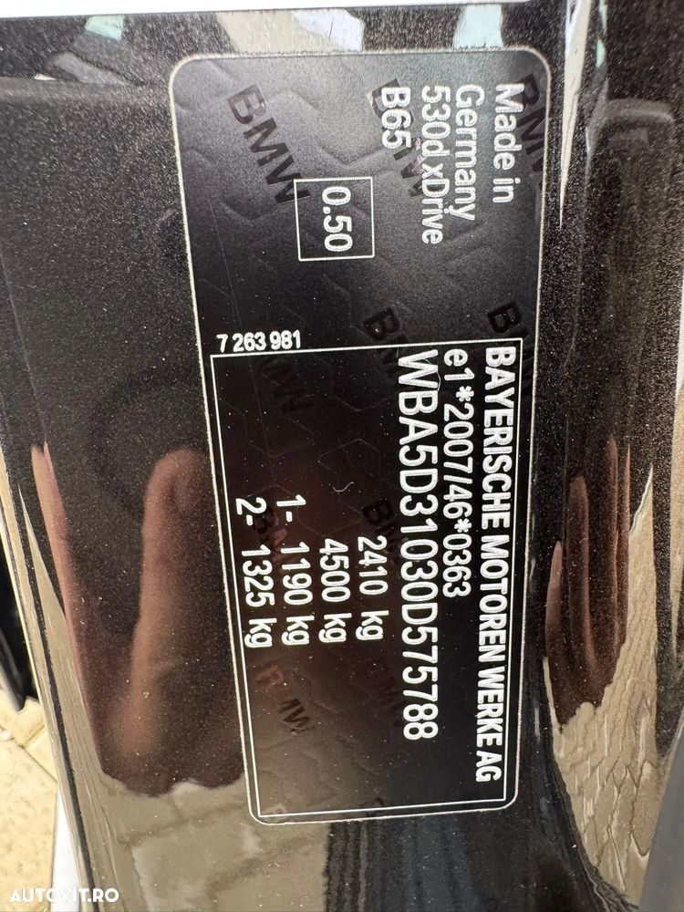 BMW Seria 5 530d xDrive AT - 35