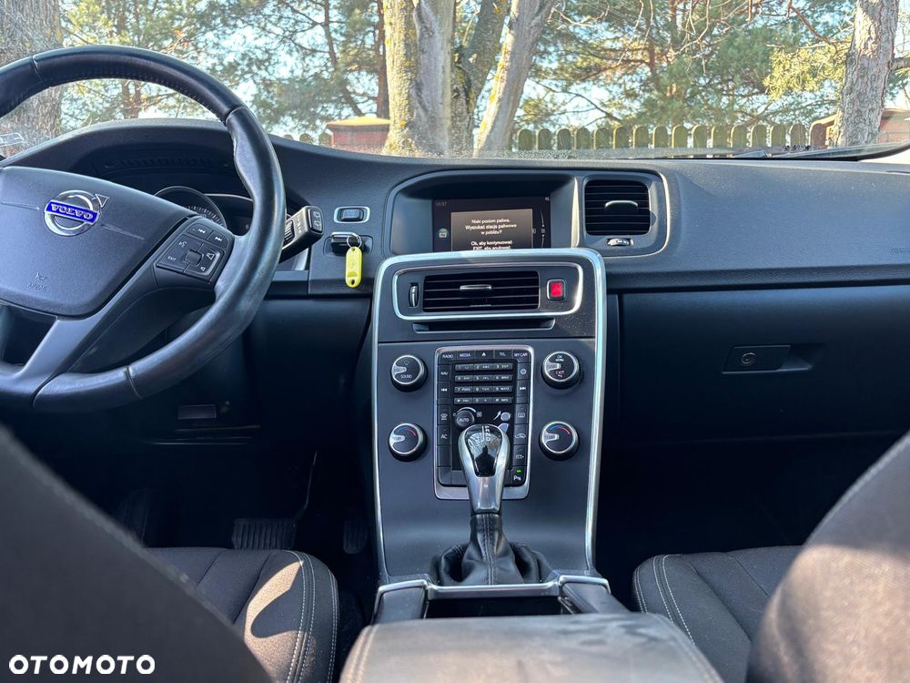 Volvo V60 D2 Drive-E Kinetic - 36