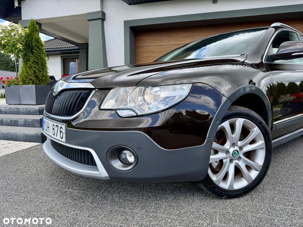 Skoda Superb 2.0 TDI 4x4 DSG Elegance - 3