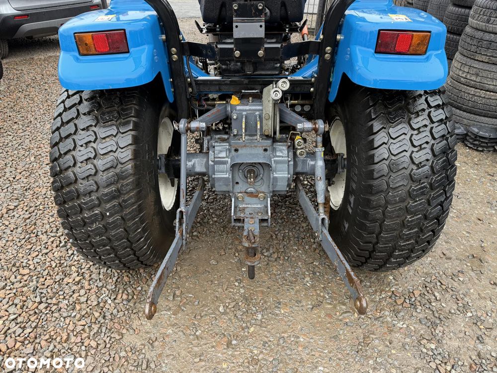 New Holland TC - 25