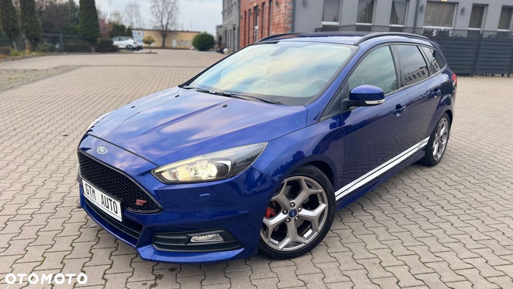Ford Focus 2.0 EcoBoost ST mit Leder-Exclusiv-Paket - 4