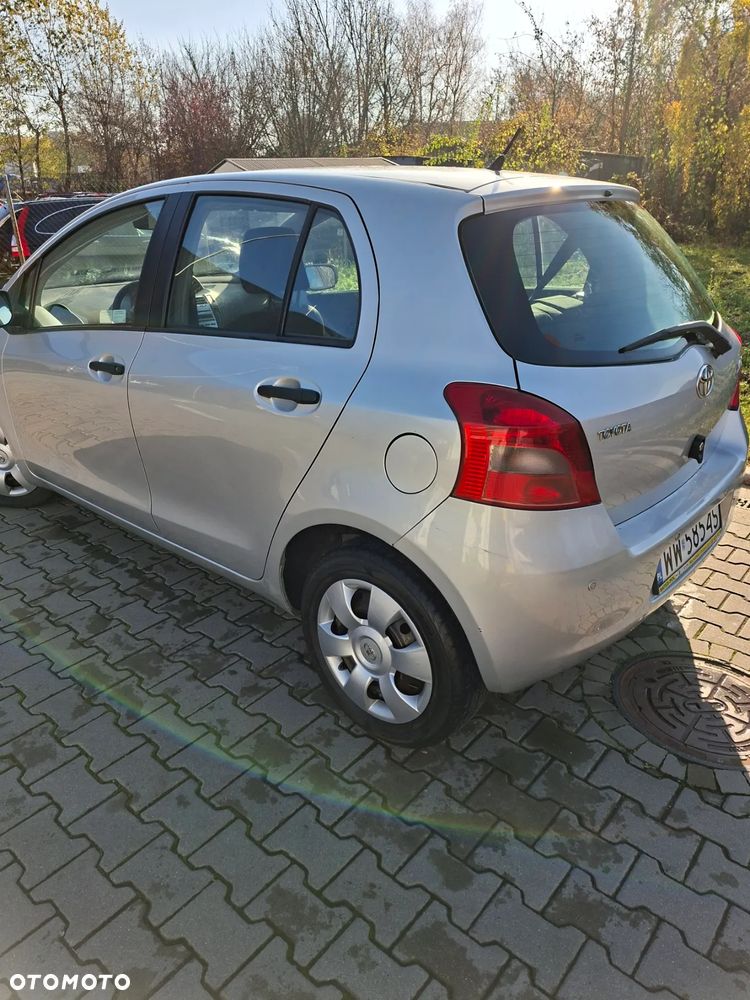 Toyota Yaris - 5
