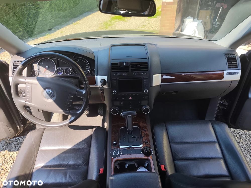 Volkswagen Touareg 2.5 R5 TDI Tiptr - 16