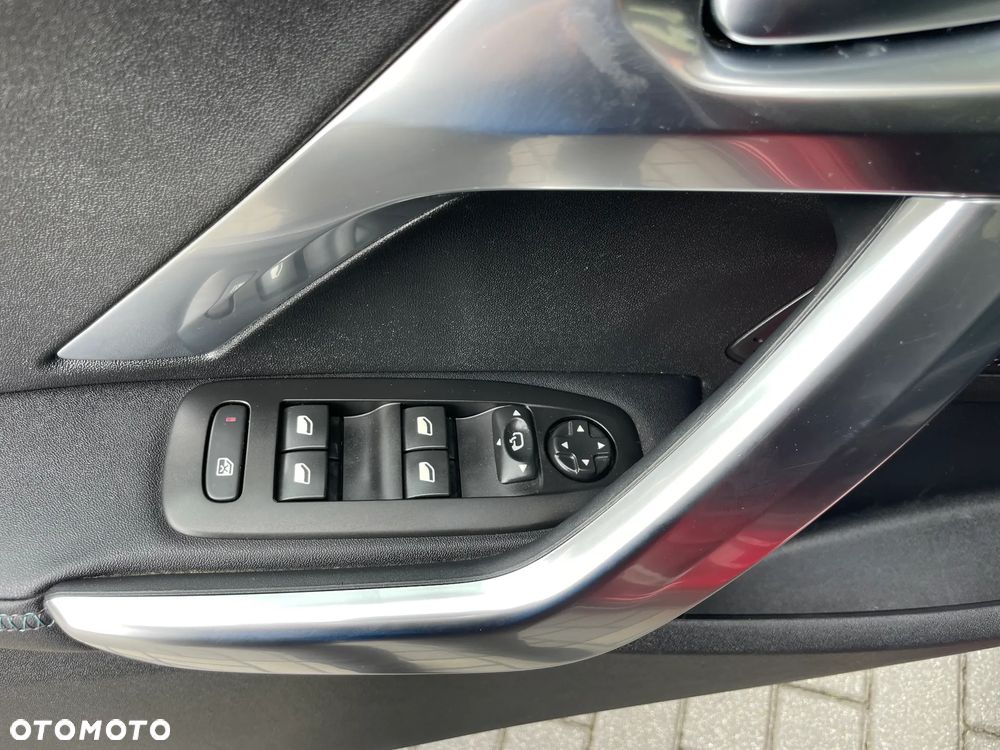 Peugeot 2008 PureTech 110 Stop&Start EAT6 Crossway - 17
