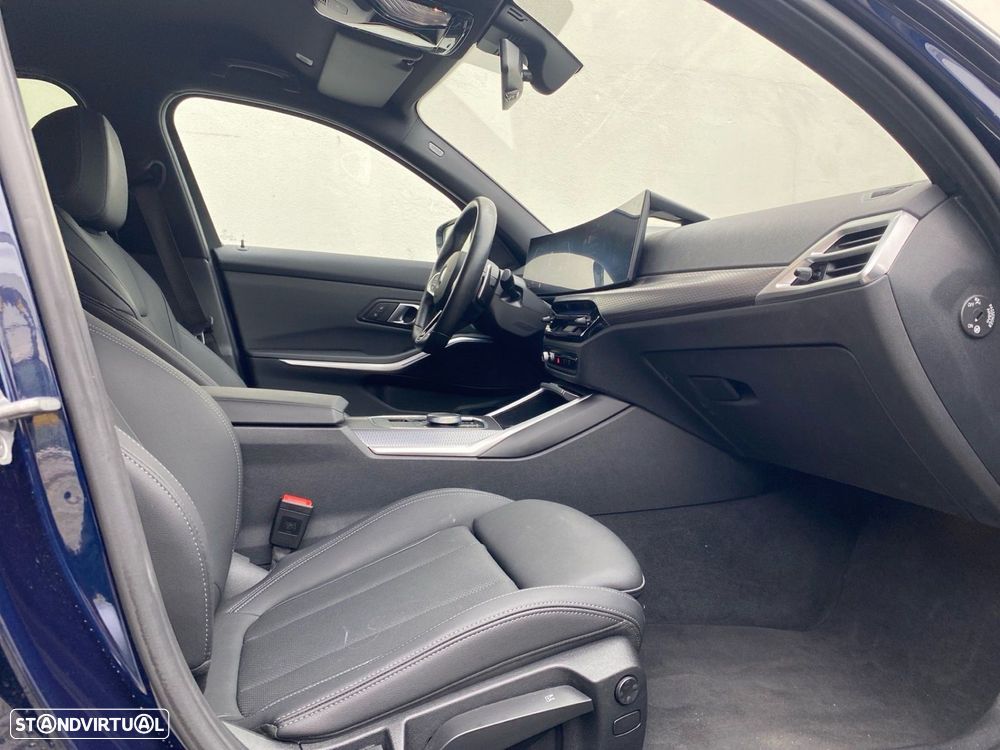 BMW 320 d Pack Desportivo M Auto - 15