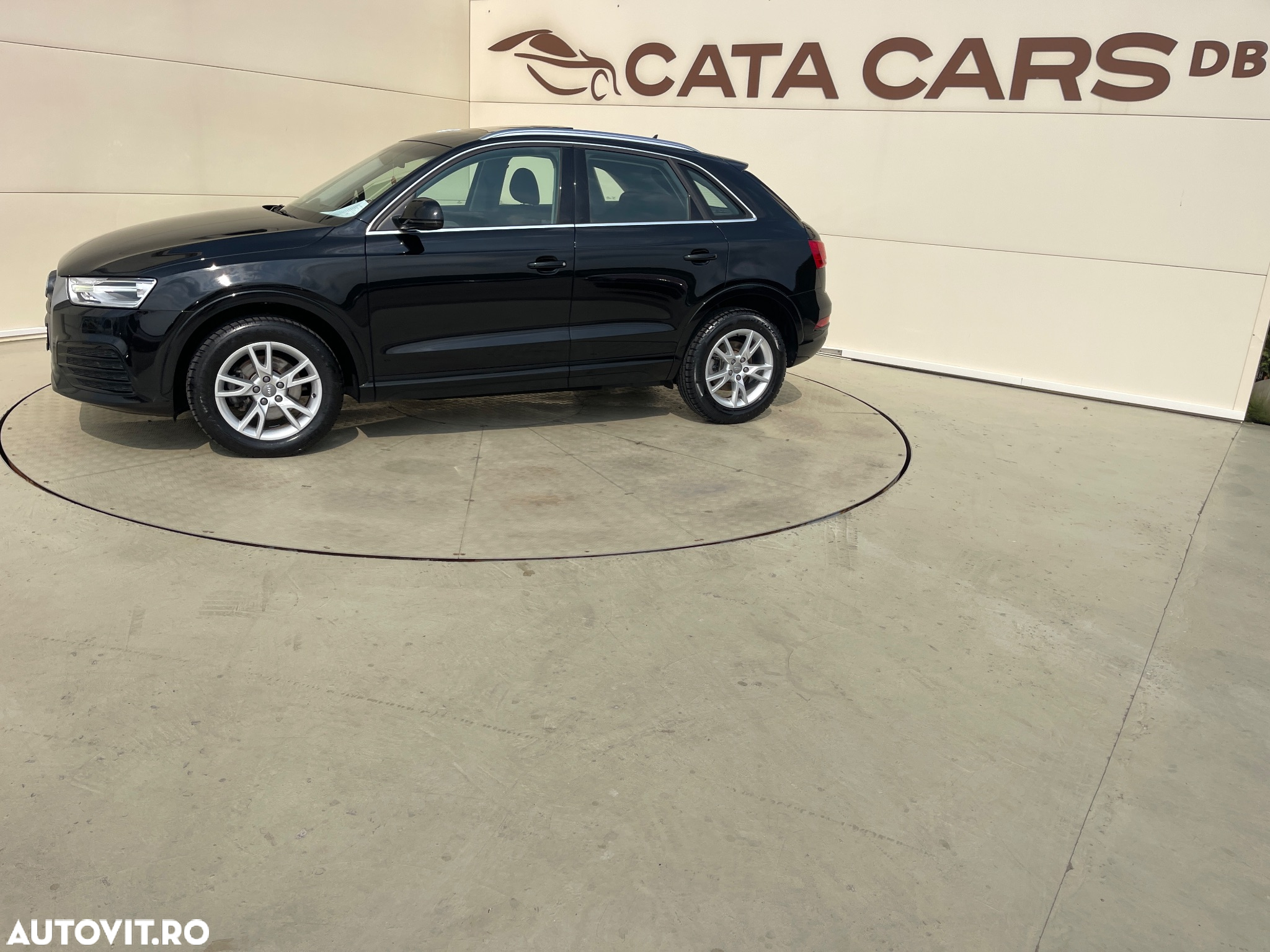 Audi Q3 2.0 35 TDI S tronic - 6