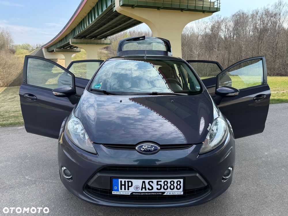 Ford Fiesta - 12