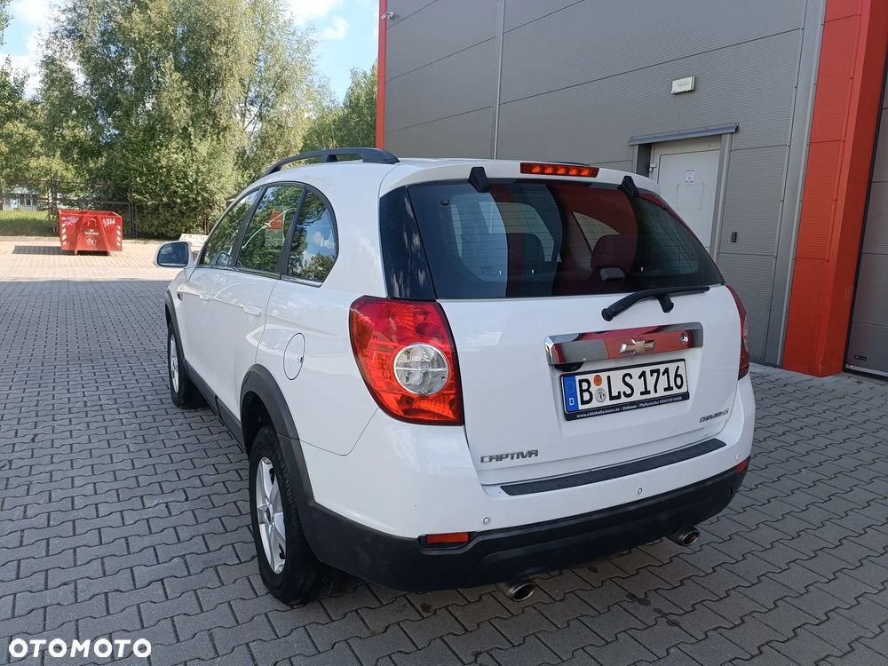 Chevrolet Captiva 2.4 2WD LT - 28
