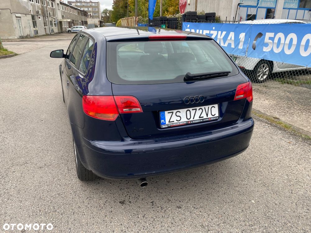 Audi A3 Sportback 1.6 Attraction - 19