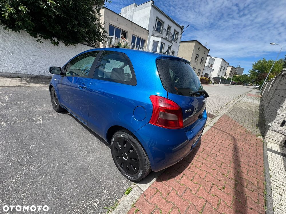 Toyota Yaris 1.3 VVT-i Cool - 3