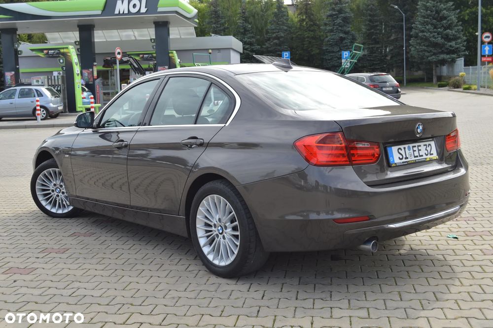 BMW Seria 3 318d Luxury Line - 4