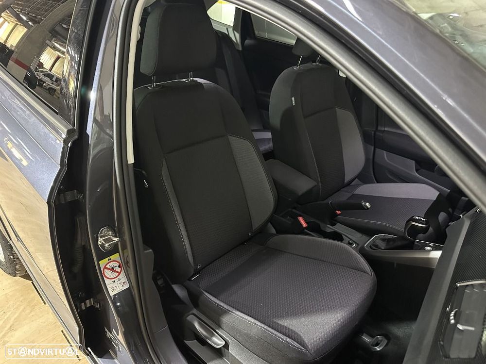 VW Taigo 1.0 TSI Urban DSG - 15