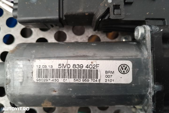 Motoras macara geam spate dreapta 5M0839402F Volkswagen VW Golf 5  [d - 2