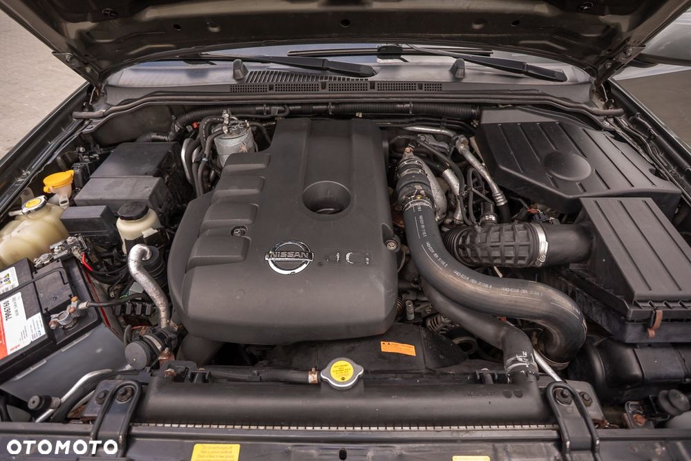 Nissan Pathfinder 2.5 D Platinum - 36