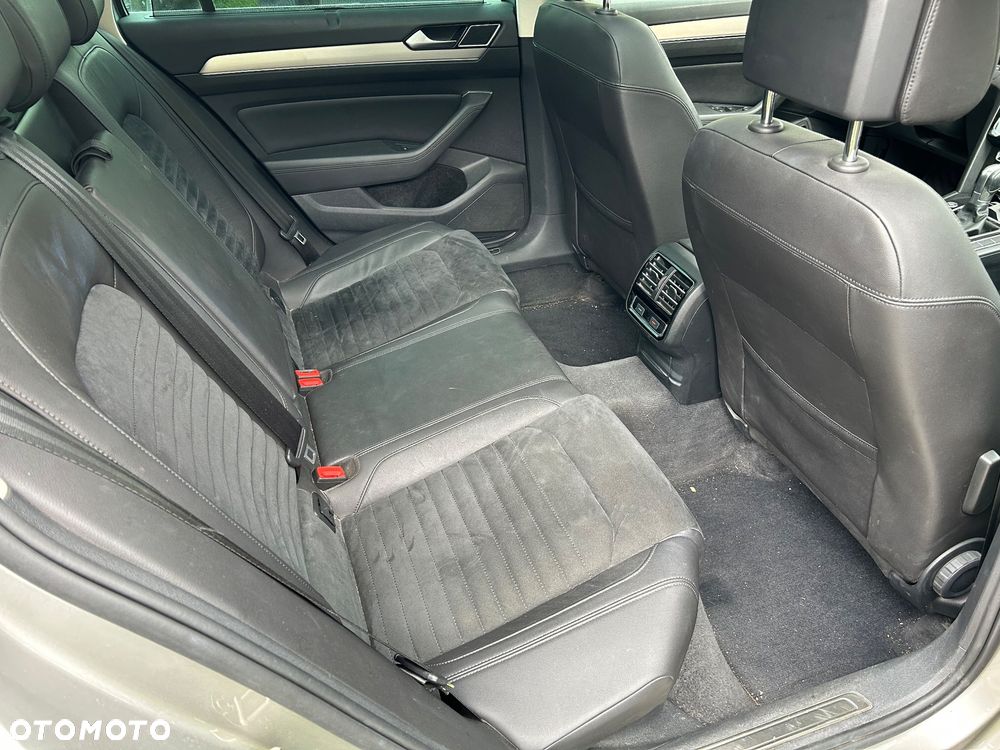 Volkswagen Passat 2.0 TDI (BlueMotion Technology) DSG Comfortline - 8
