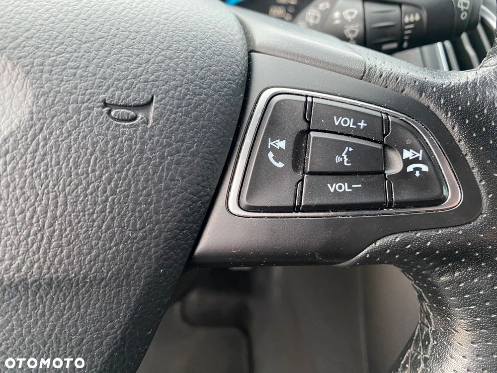 Ford Focus 1.5 EcoBlue Start-Stopp-System ST-LINE - 25