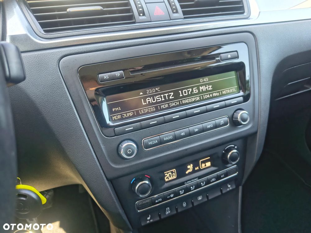 Skoda RAPID 1.2 TSI Elegance Green tec - 27