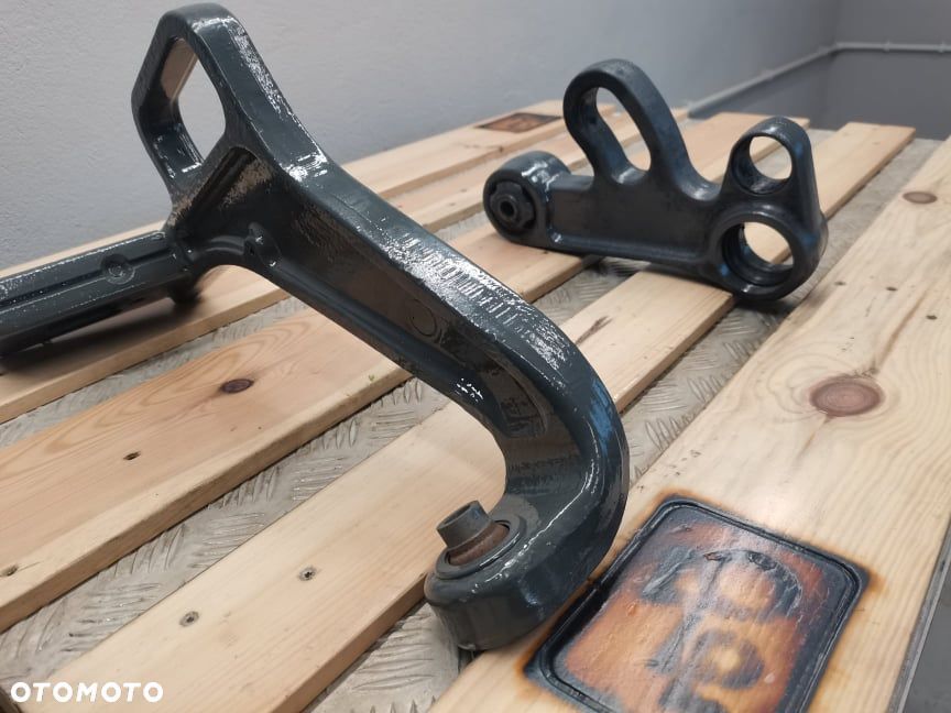 Zawieszenie kabiny Massey Ferguson 8600 - 8