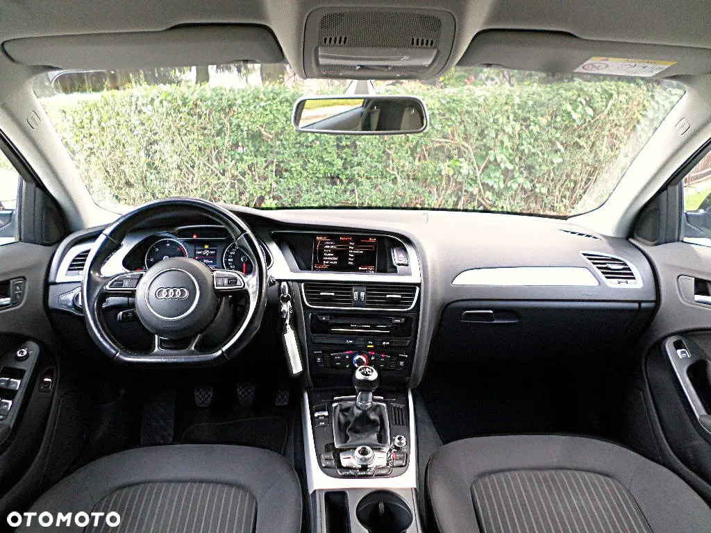 Audi A4 Avant 2.0 TDI DPF clean diesel S line Sportpaket - 7