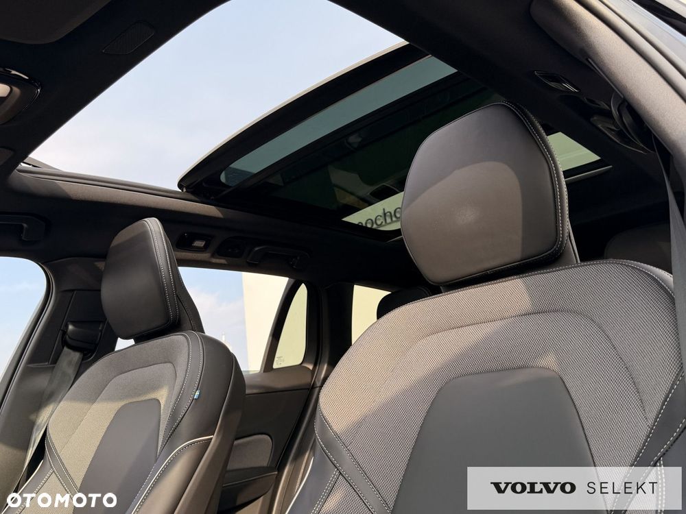 Volvo V60 Cross Country - 24