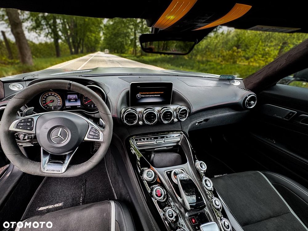 Mercedes-Benz AMG GT - 19