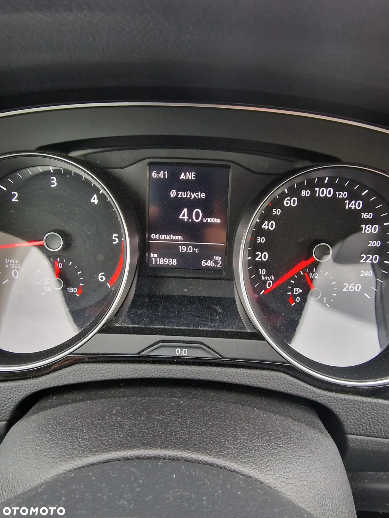 Volkswagen Passat 1.6 TDI BMT Comfortline - 5