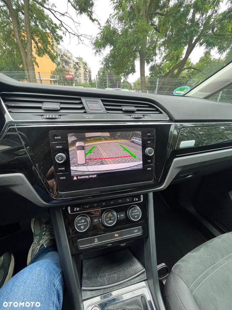 Volkswagen Touran 2.0 TDI SCR (BlueMotion Technology) DSG Highline - 18