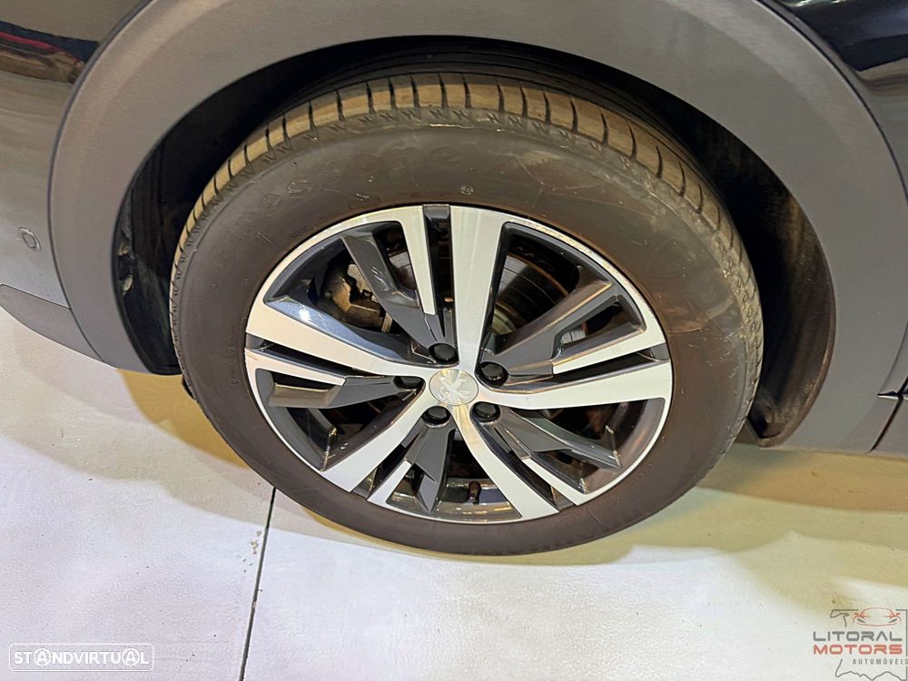 Peugeot 3008 1.6 Hybrid Allure e-EAT8 - 13