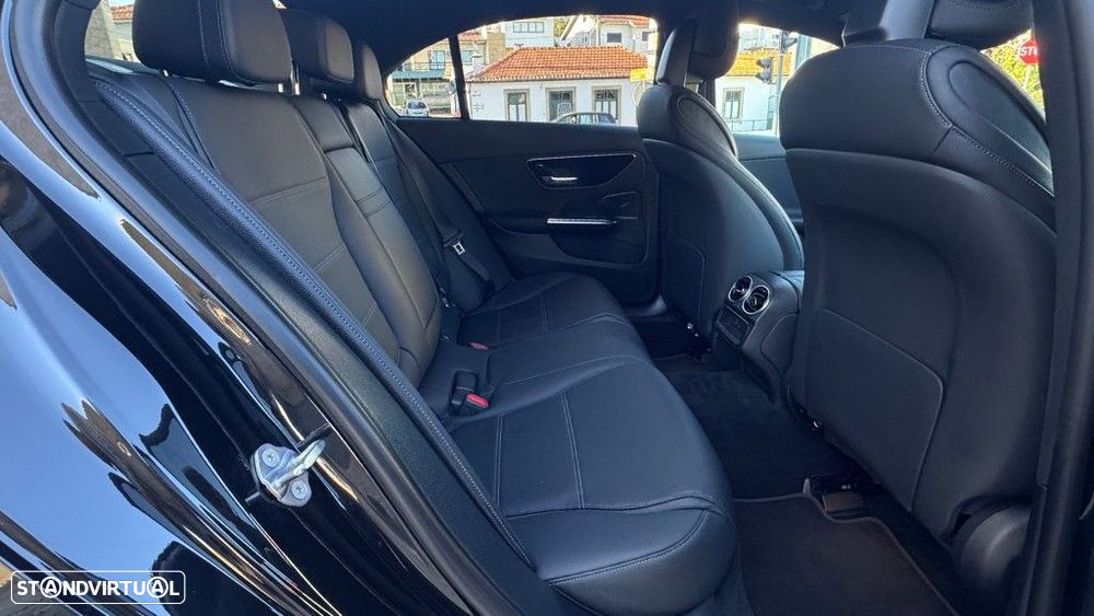 Mercedes-Benz C 300 e Avantgarde - 14