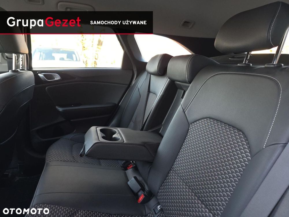 Kia Ceed 1.5 T-GDI Business Line - 16