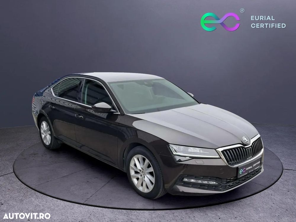 Skoda Superb 2.0 TDI DSG Ambition - 8