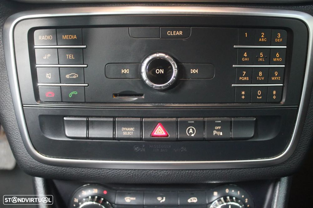 Mercedes-Benz CLA 180 d Urban - 19