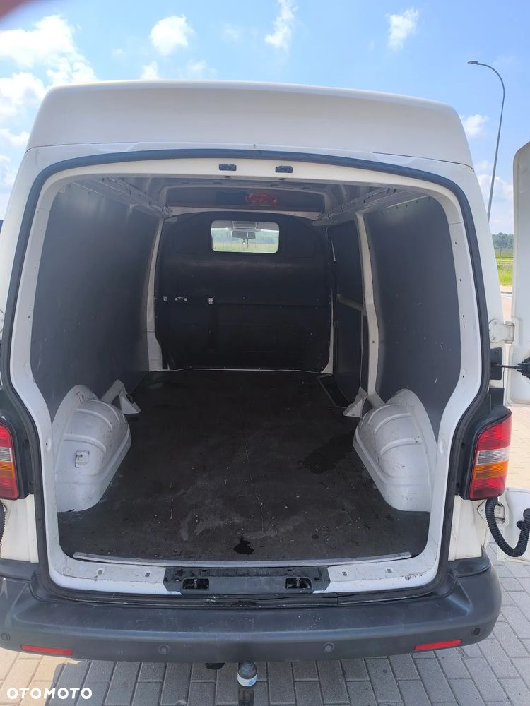 Volkswagen T5 - 12
